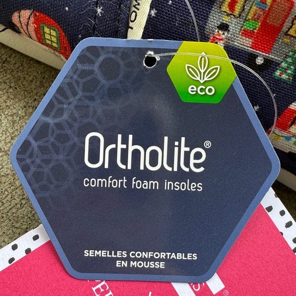 TOMS Faux Fur Lined Alpargata in Holiday Camper Print NWT Size 8 - Picture 13 of 15